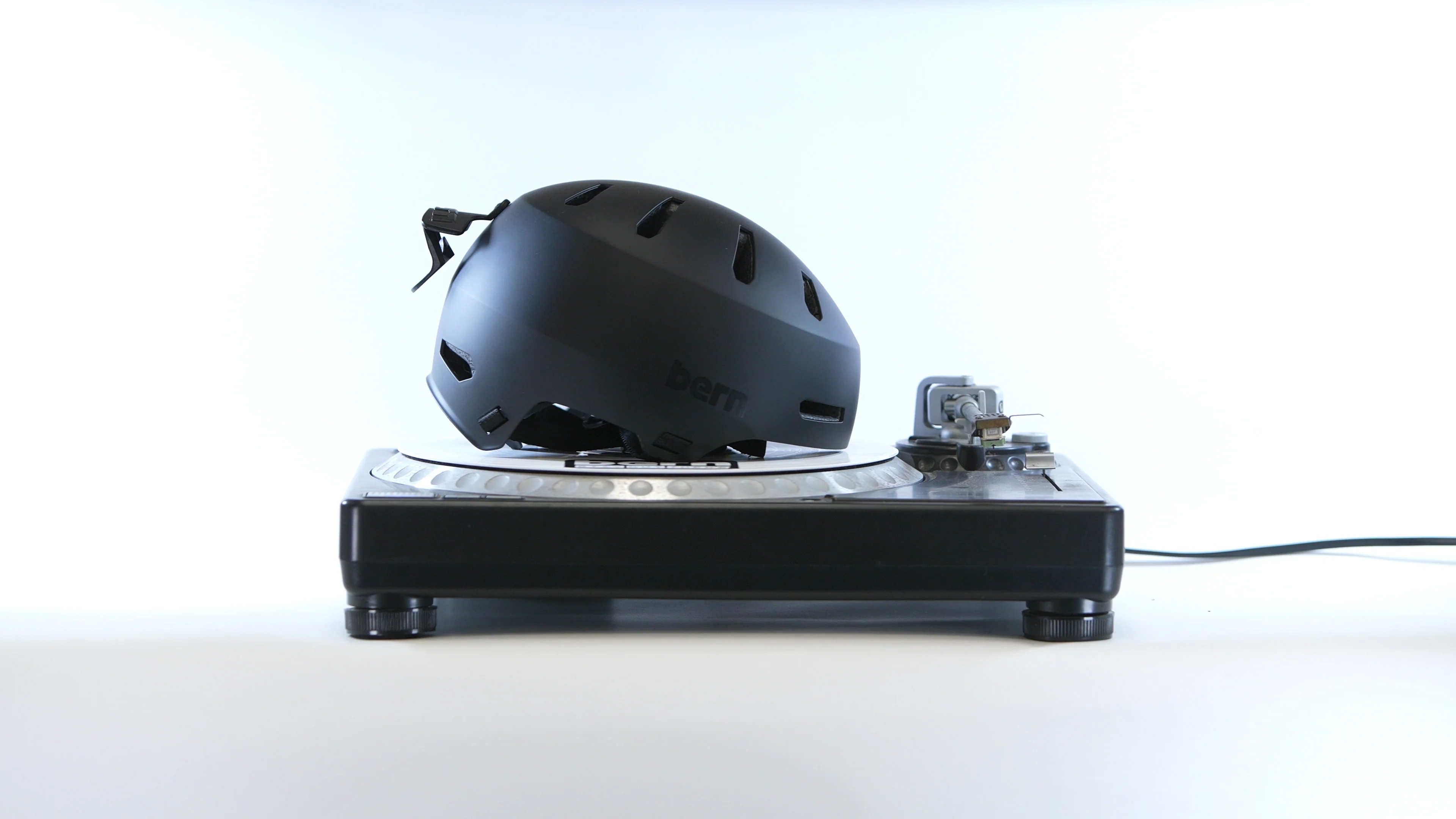 Bern Wall Mounted Bottle Opener (inc. Gift Box) - Image 3